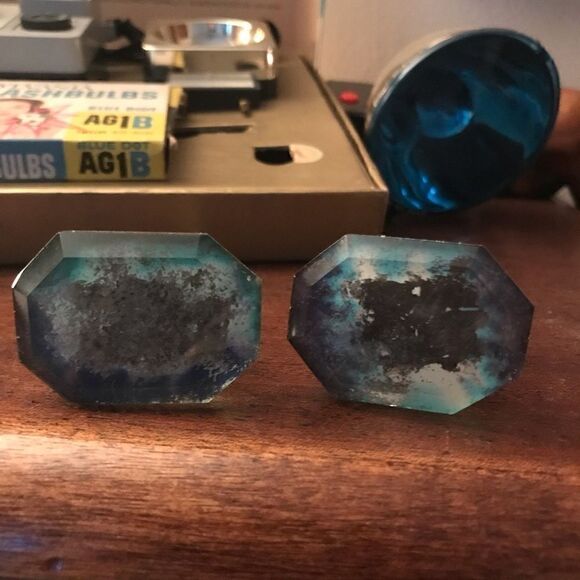 Beautiful Anthro knobs - Picture 2 of 4